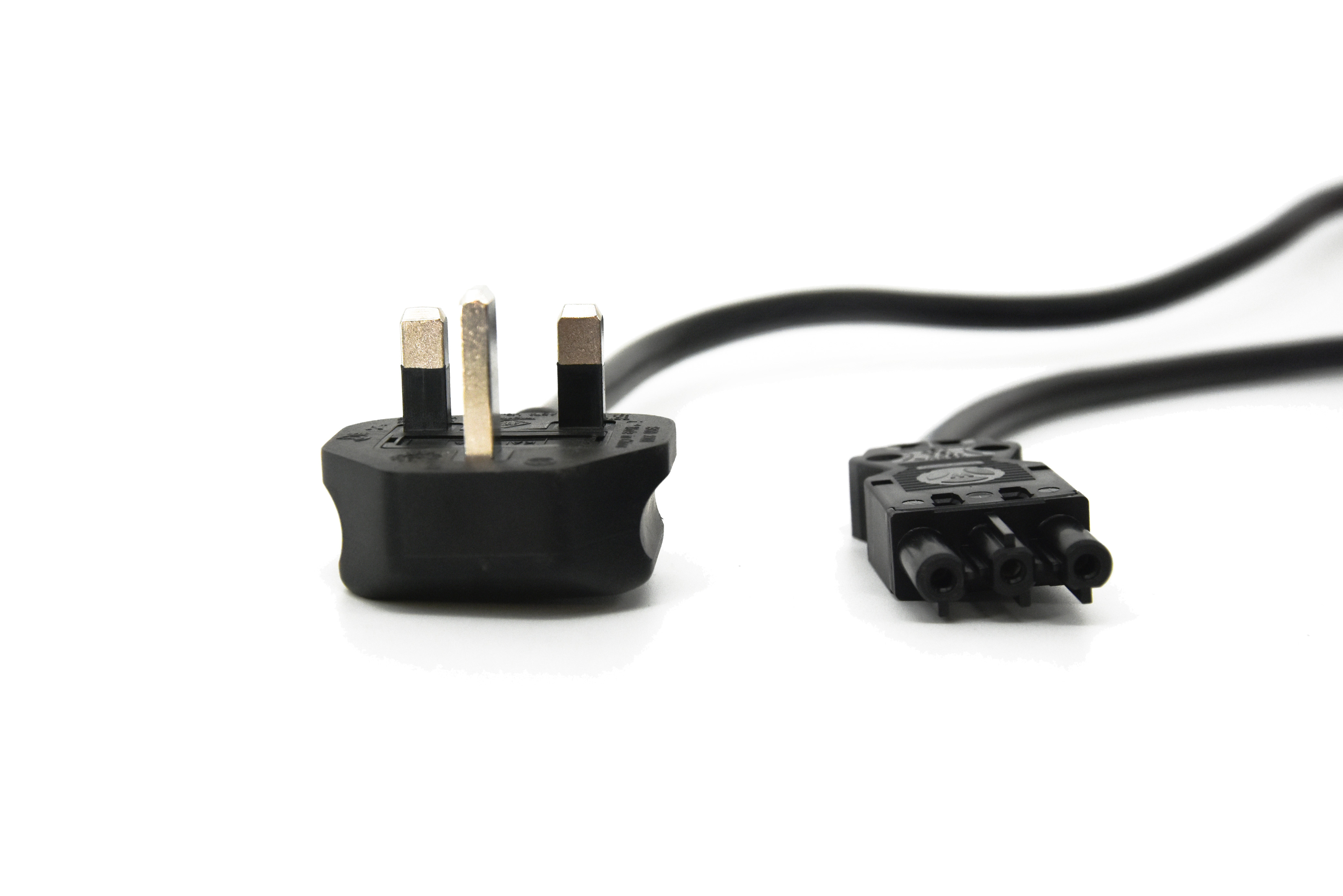 Kabel GST18 Buchse auf UK 2m - 113